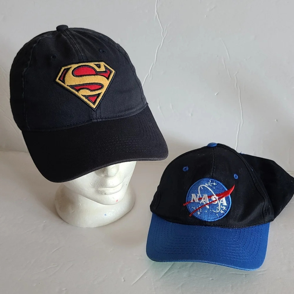 Lot of 2 baseball caps  boys